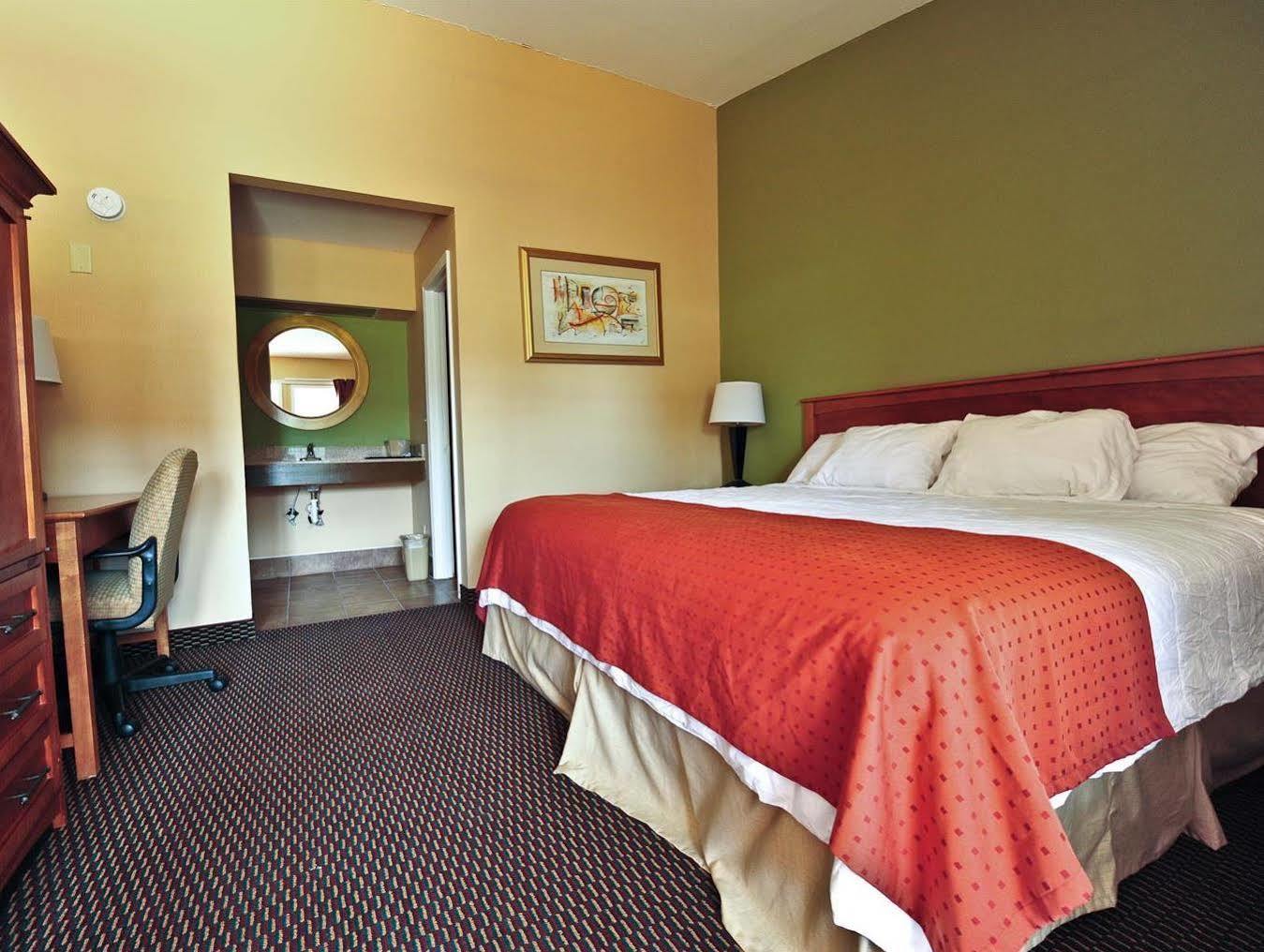 Relax Inn Guin Экстерьер фото