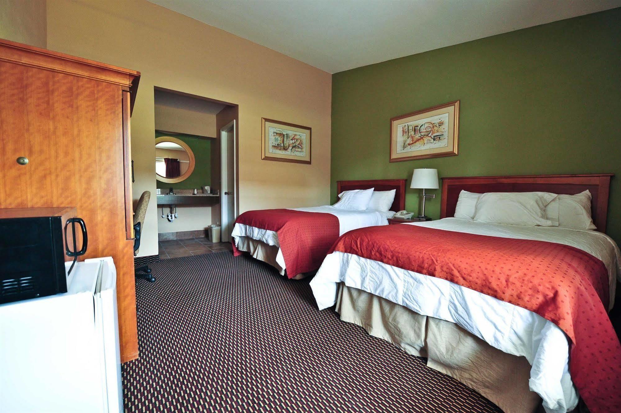 Relax Inn Guin Экстерьер фото