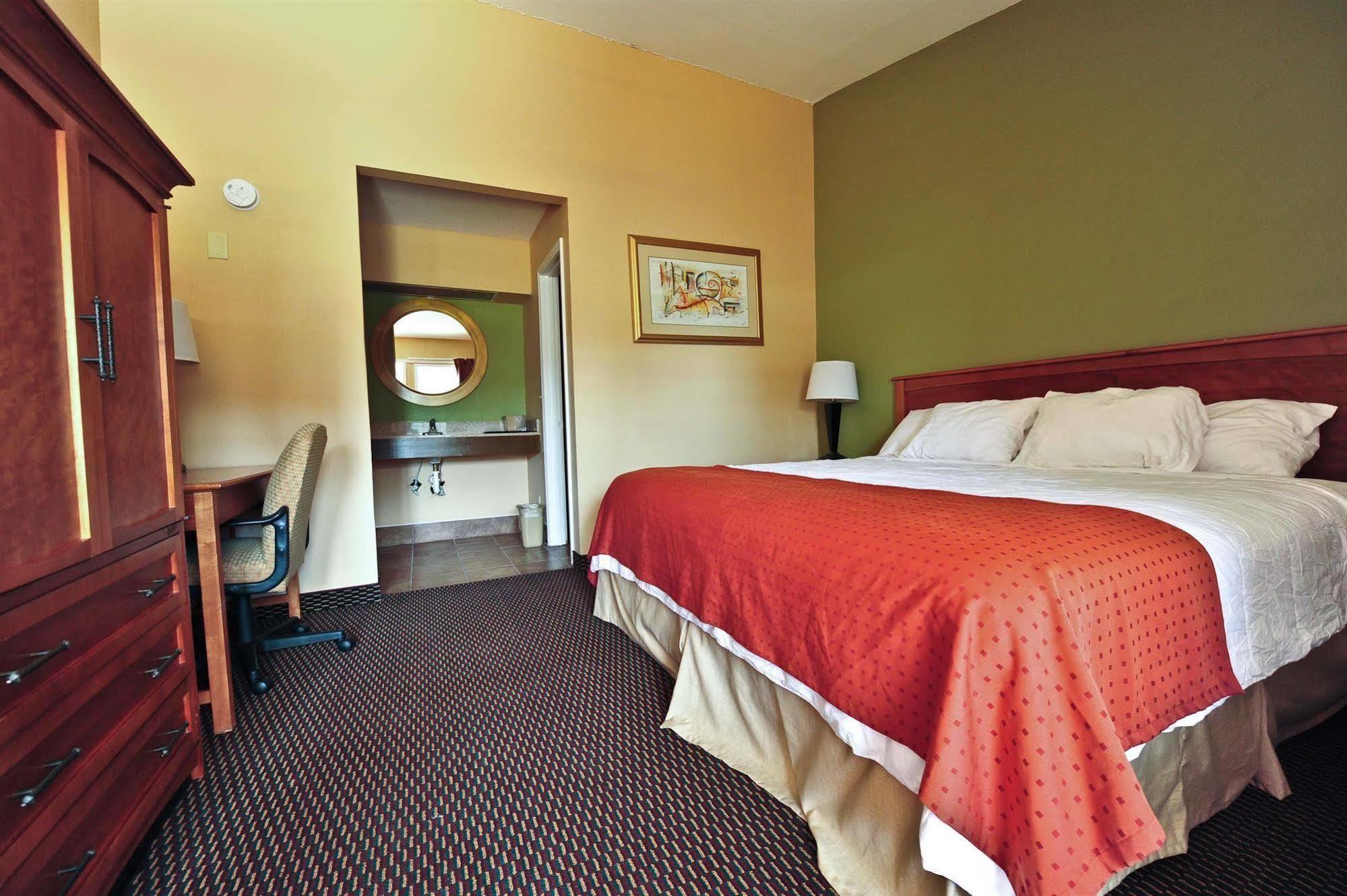 Relax Inn Guin Экстерьер фото